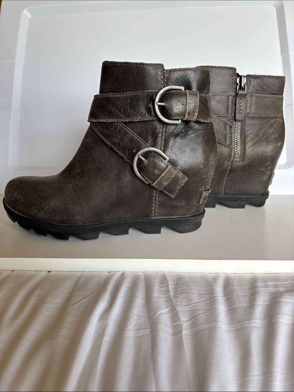 Sorel Joan of Arctic Grey Leather Ankle Boots with Side Zip Size 9 - Picture 7 of 11